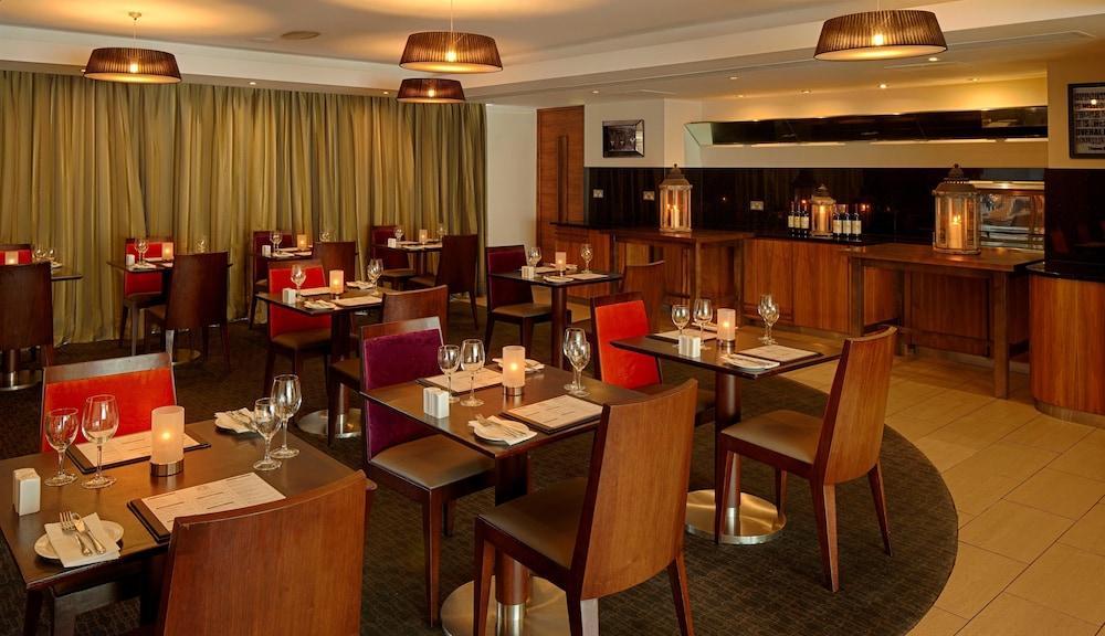 The Address Citywest Εξωτερικό φωτογραφία