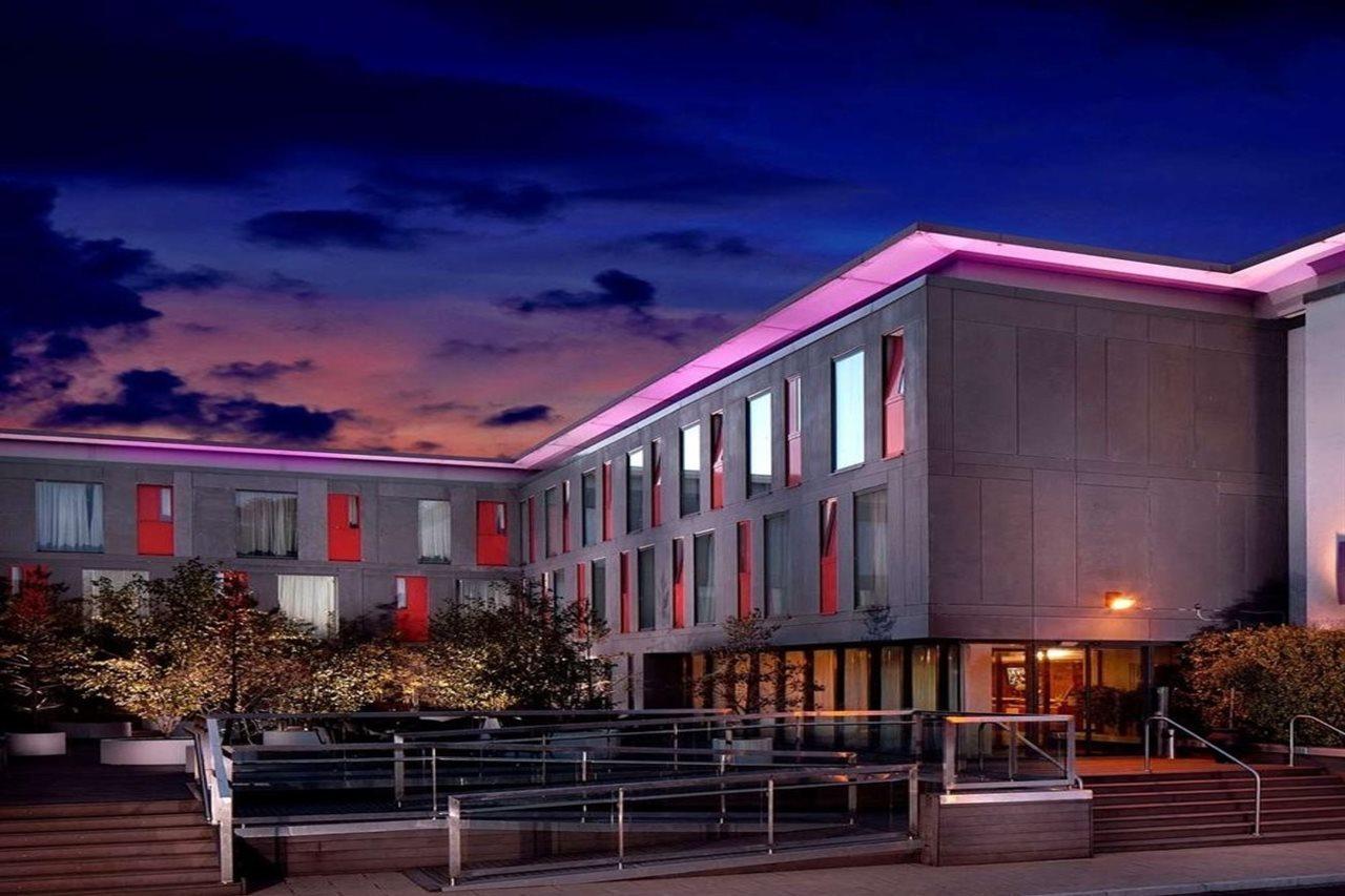 The Address Citywest Εξωτερικό φωτογραφία