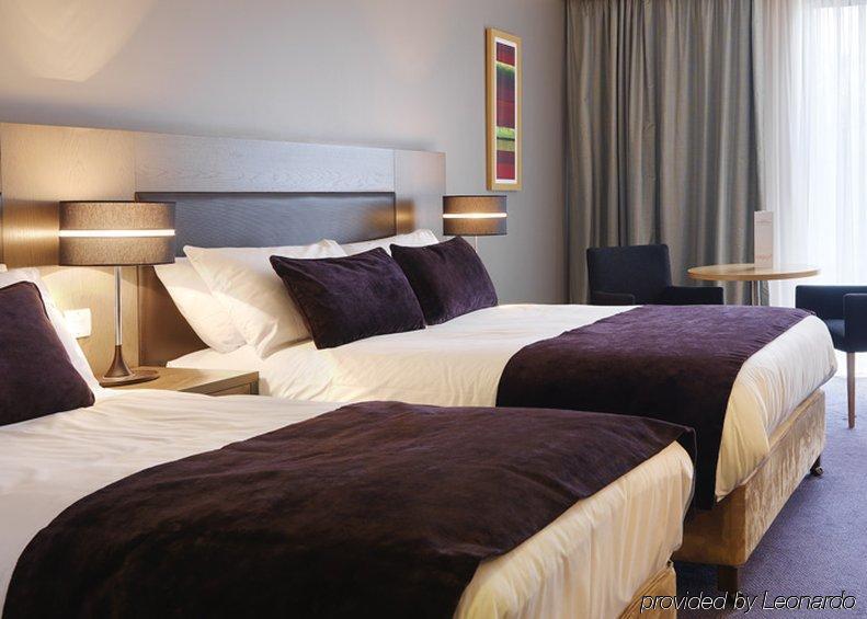 The Address Citywest Εξωτερικό φωτογραφία