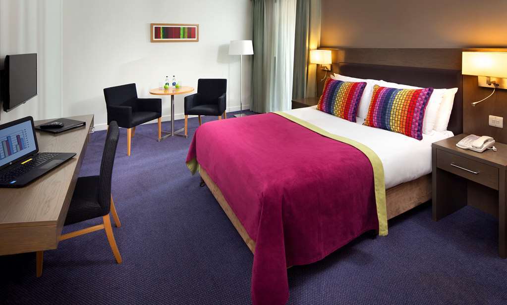 The Address Citywest Εξωτερικό φωτογραφία